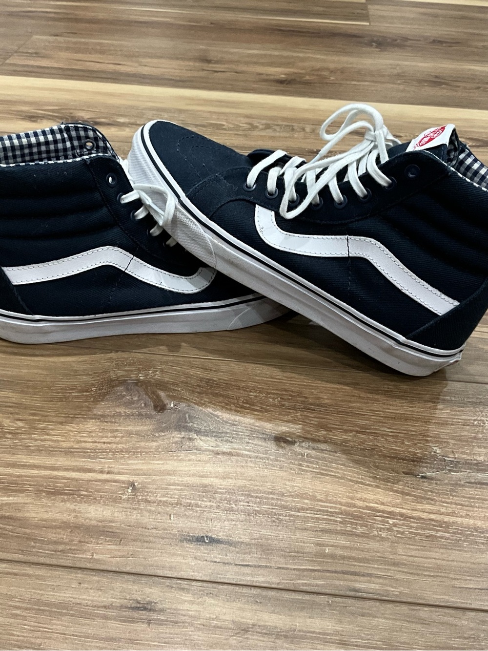 Men’s Classic Navy Blue White VANS Hi Top Sneakers Sz 9.5 *Excellent Condition*!